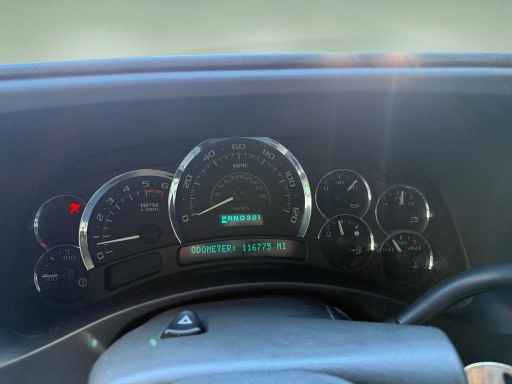 used 2005 Cadillac Escalade car, priced at $8,900