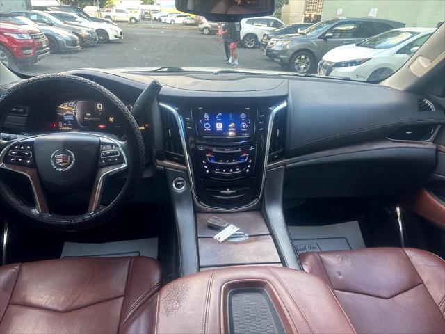 used 2015 Cadillac Escalade ESV car, priced at $25,900