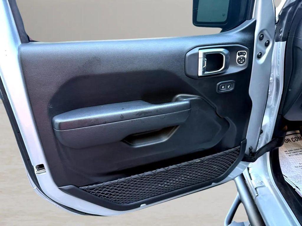 used 2023 Jeep Gladiator car, priced at $41,900