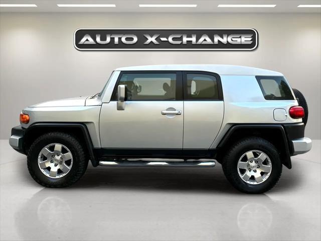 used 2007 Toyota FJ Cruiser car, priced at $13,900