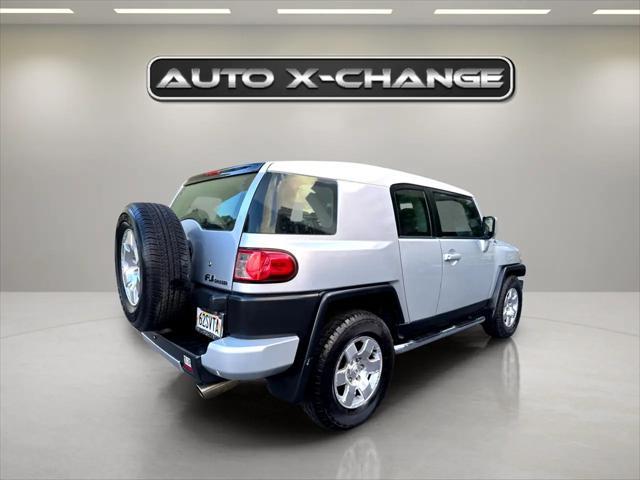 used 2007 Toyota FJ Cruiser car, priced at $13,900