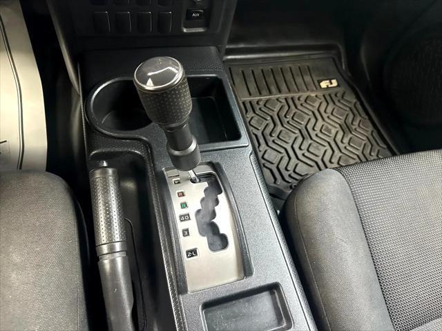 used 2007 Toyota FJ Cruiser car, priced at $13,900