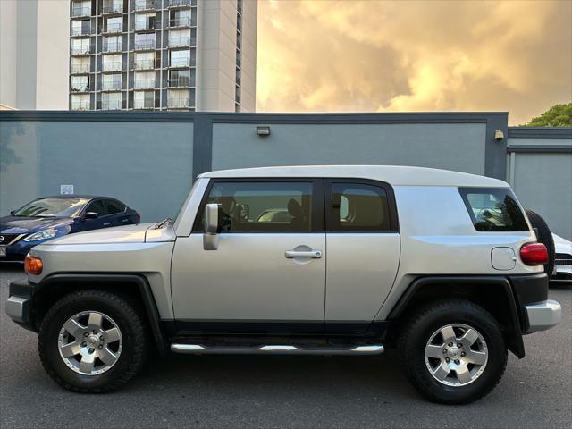 used 2007 Toyota FJ Cruiser car, priced at $15,900