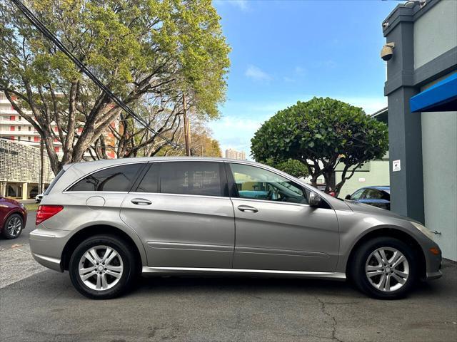 used 2008 Mercedes-Benz R-Class car, priced at $9,900
