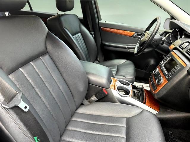 used 2008 Mercedes-Benz R-Class car, priced at $9,900