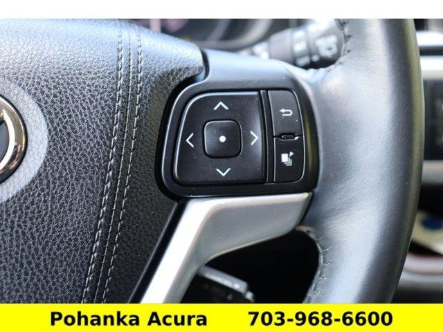 used 2015 Toyota Highlander car, priced at $19,401
