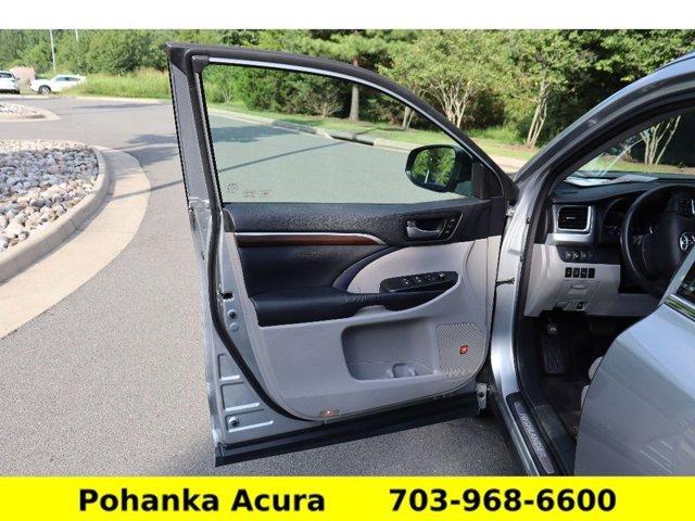 used 2016 Toyota Highlander car, priced at $23,815