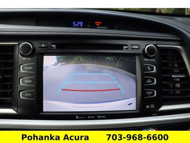 used 2018 Toyota Highlander car, priced at $26,521