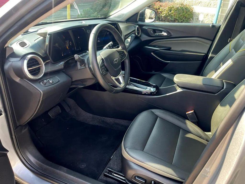 used 2024 Chevrolet Trax car, priced at $22,999