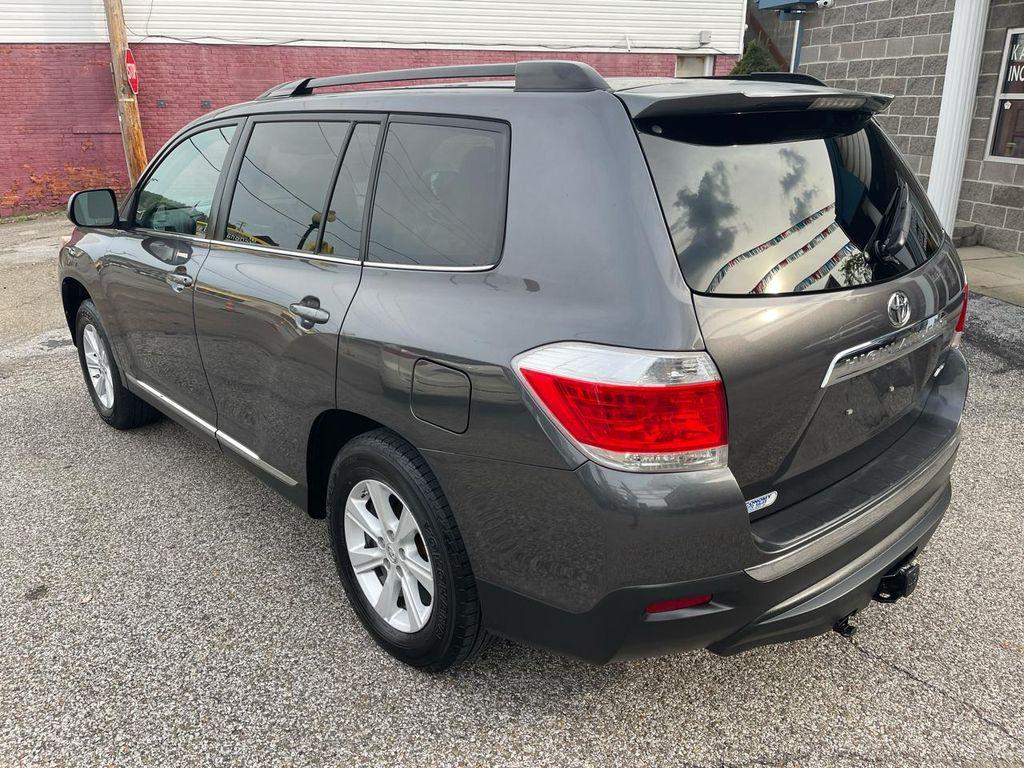 used 2013 Toyota Highlander car, priced at $7,999