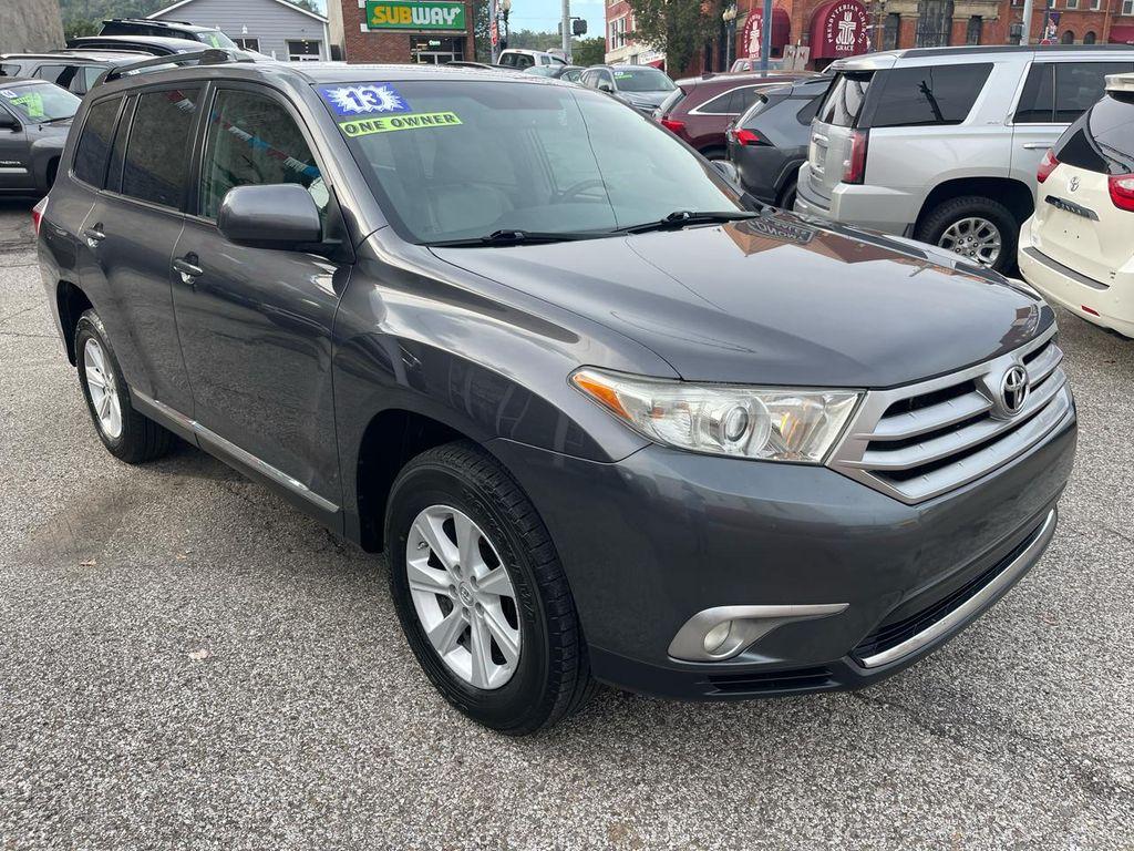 used 2013 Toyota Highlander car, priced at $7,999