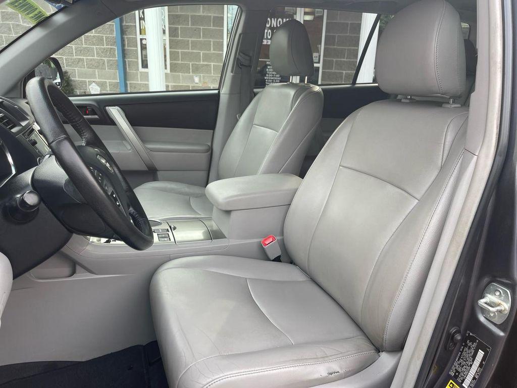 used 2013 Toyota Highlander car, priced at $7,999