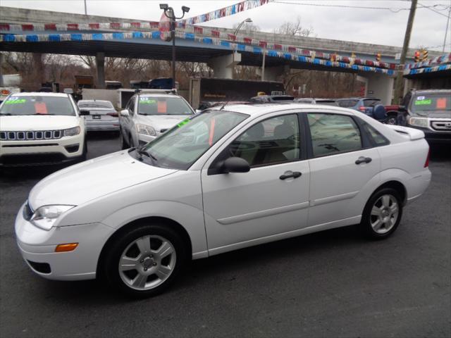 used 2006 Ford Focus car, priced at $4,000