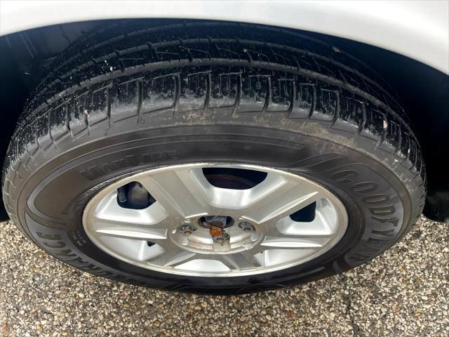 used 2002 Mercury Villager car, priced at $5,995