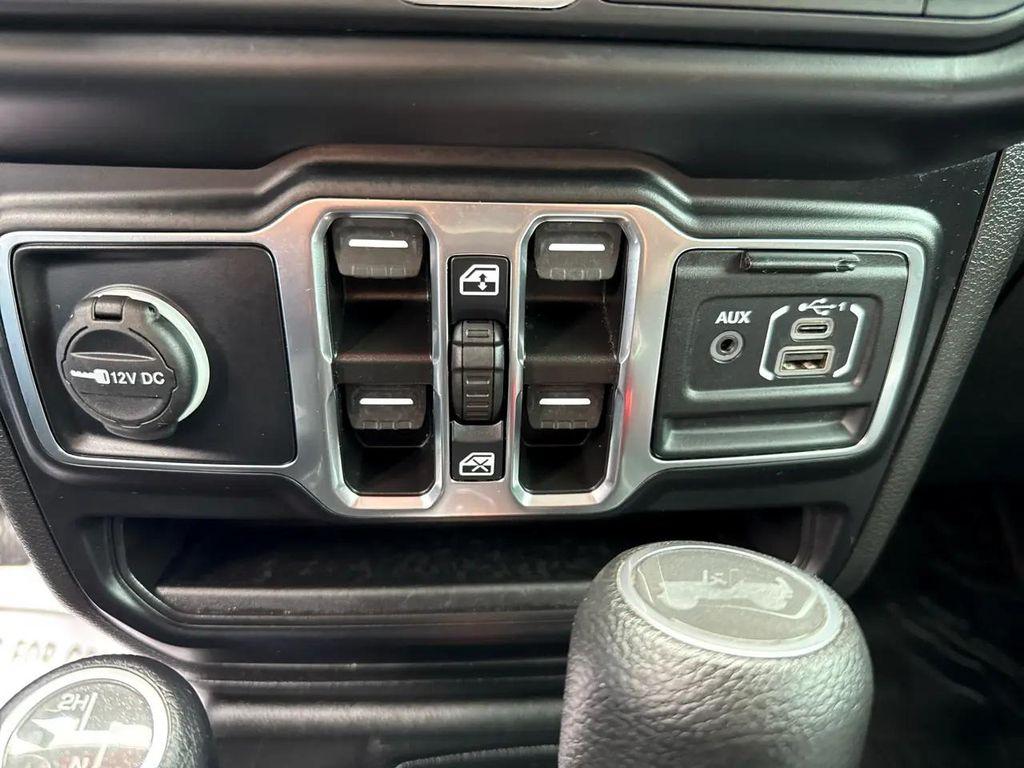 used 2022 Jeep Wrangler Unlimited car, priced at $39,900