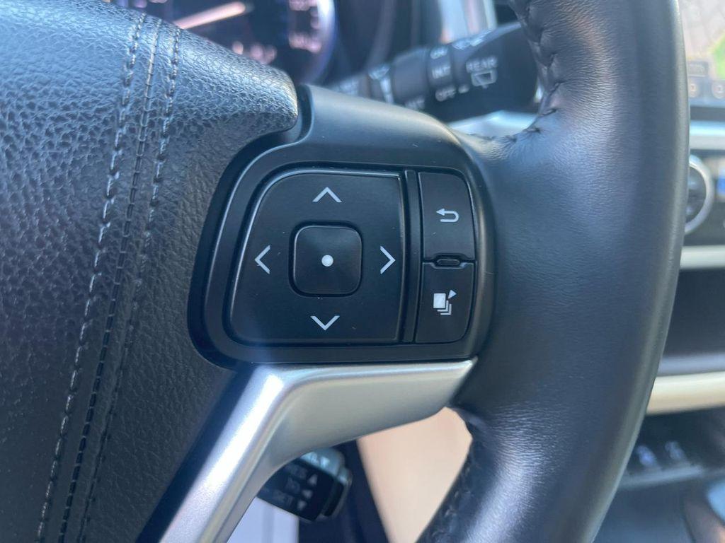 used 2016 Toyota Highlander car, priced at $18,999