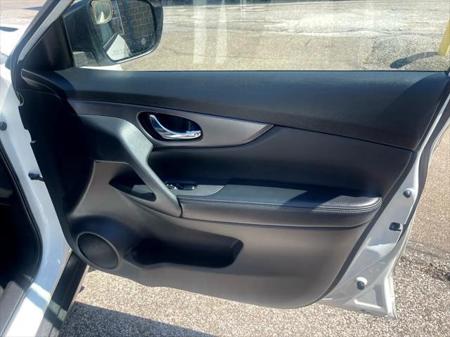 used 2016 Nissan Rogue car, priced at $11,495