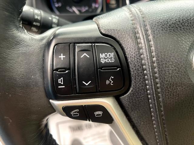 used 2015 Toyota Highlander car, priced at $14,995
