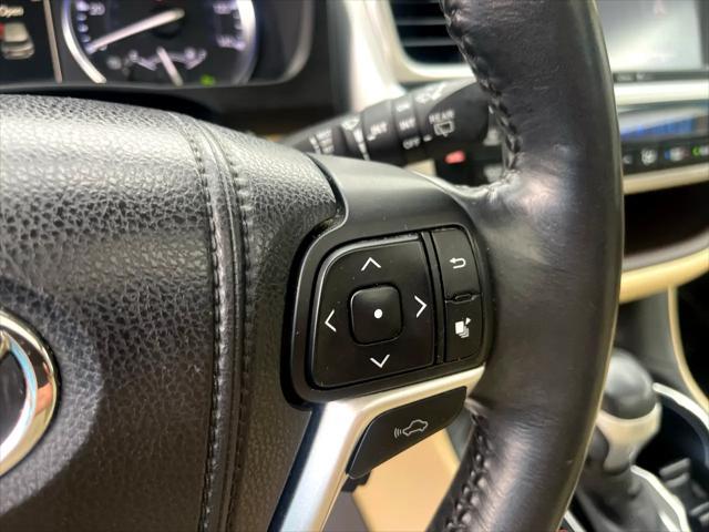used 2015 Toyota Highlander car, priced at $14,995