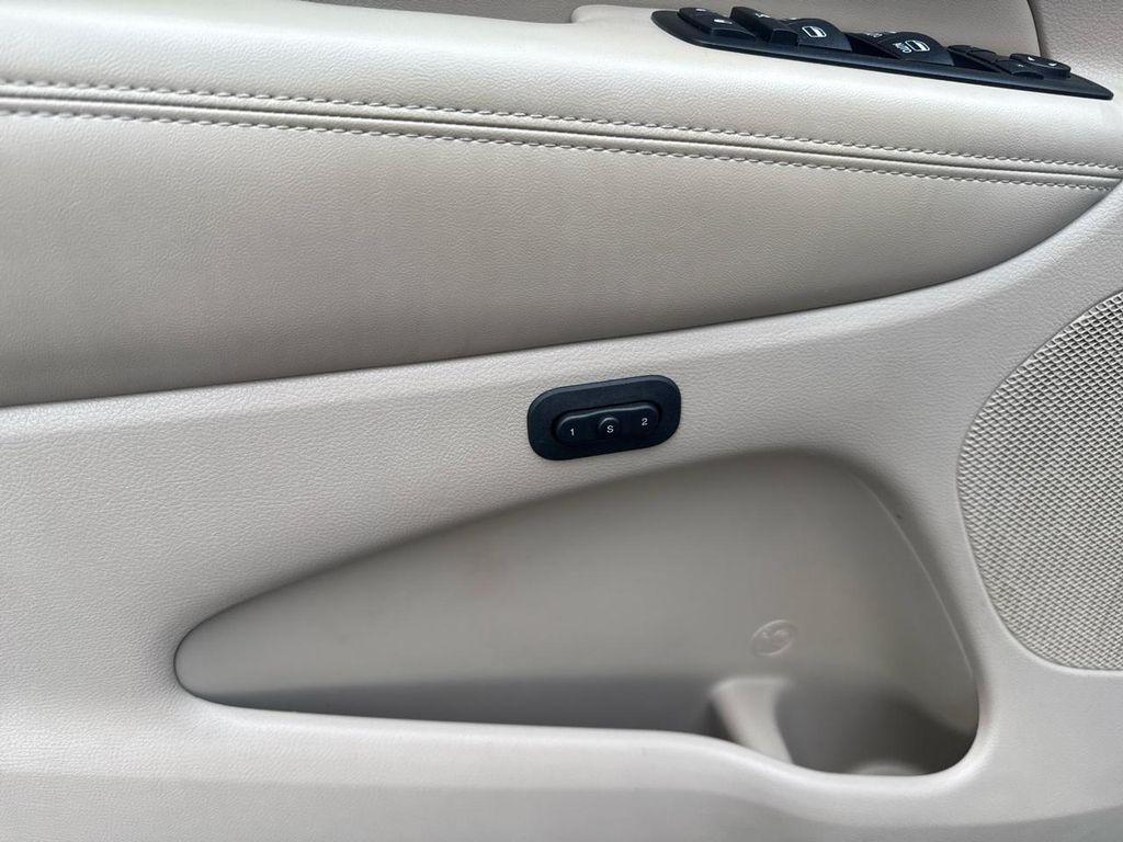used 2014 Jeep Grand Cherokee car, priced at $13,900