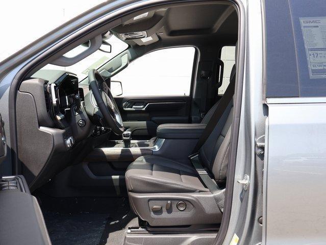 new 2025 GMC Sierra 1500 car, priced at $50,213