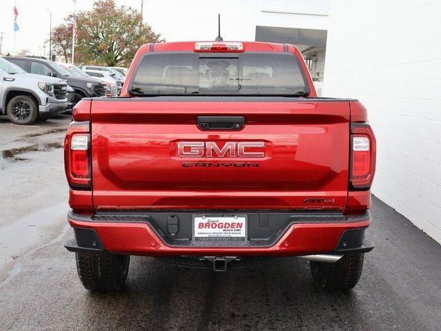 new 2024 GMC Canyon car, priced at $45,462