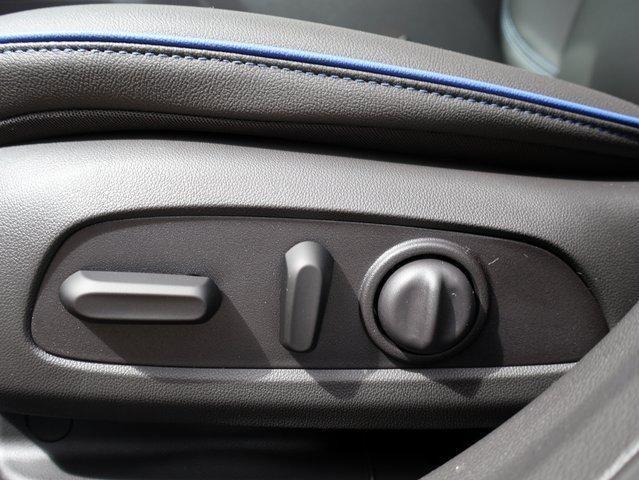 new 2025 Buick Envista car, priced at $27,941