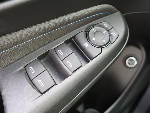 new 2025 Buick Envista car, priced at $27,941