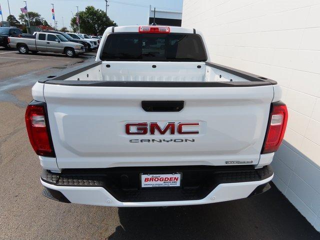 new 2024 GMC Canyon car, priced at $40,363