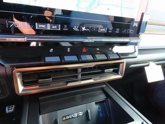 new 2025 GMC HUMMER EV SUV car, priced at $99,654