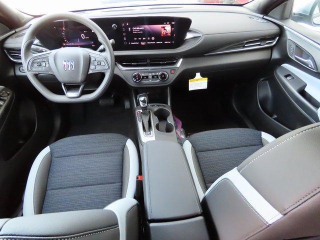 new 2025 Buick Envista car, priced at $23,780