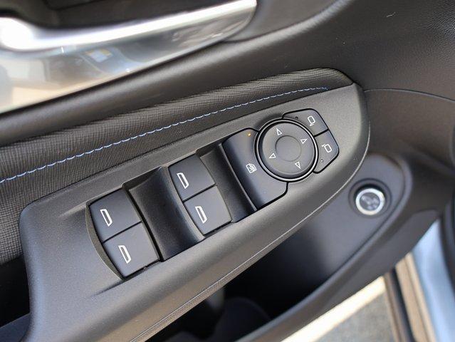 new 2025 Buick Envista car, priced at $28,059