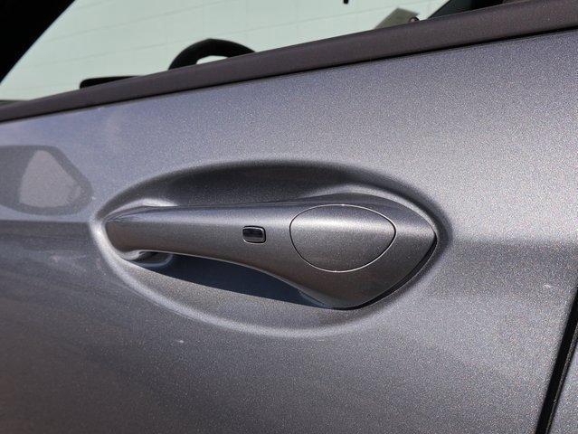 new 2025 Buick Envista car, priced at $28,059
