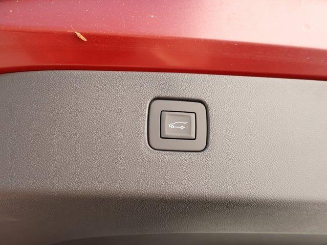 new 2025 Buick Envista car, priced at $24,525