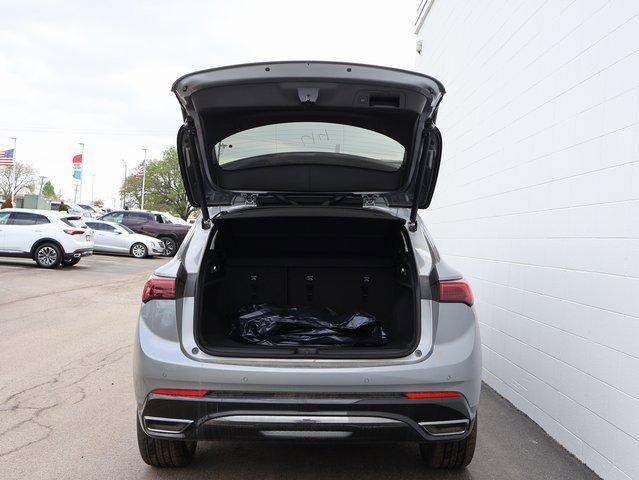 new 2025 Buick Envision car, priced at $39,402