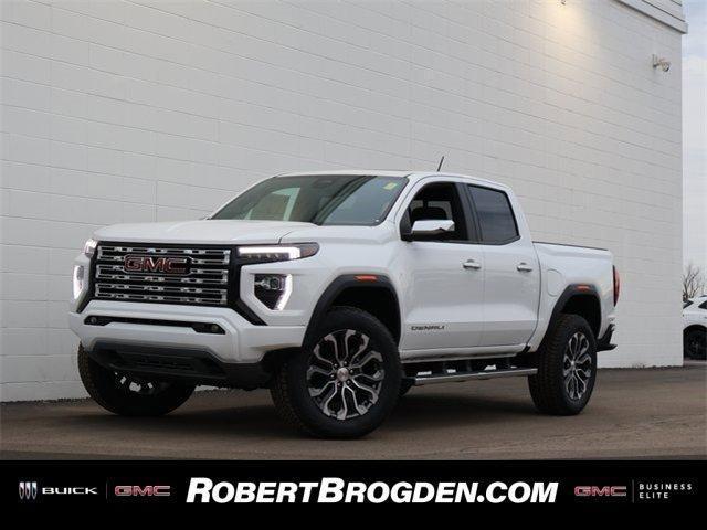 new 2025 GMC Canyon car, priced at $54,595