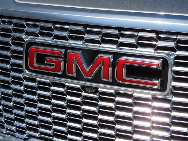 new 2024 GMC Yukon XL car, priced at $85,305