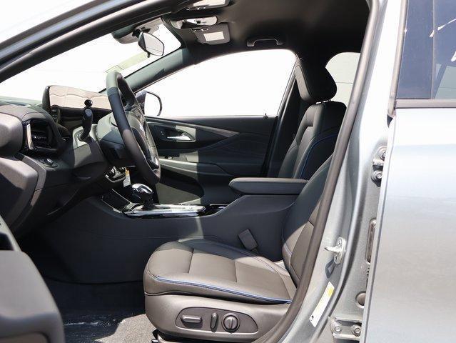 new 2025 Buick Envista car, priced at $27,963
