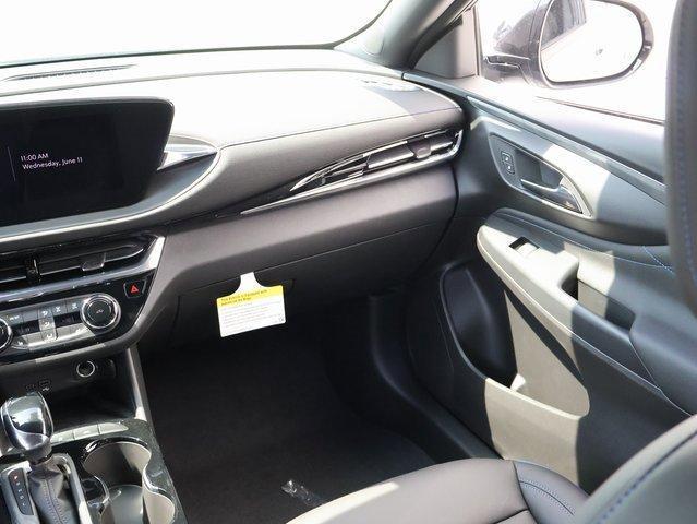 new 2025 Buick Envista car, priced at $27,963