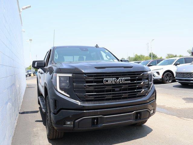 new 2025 GMC Sierra 1500 car, priced at $55,663
