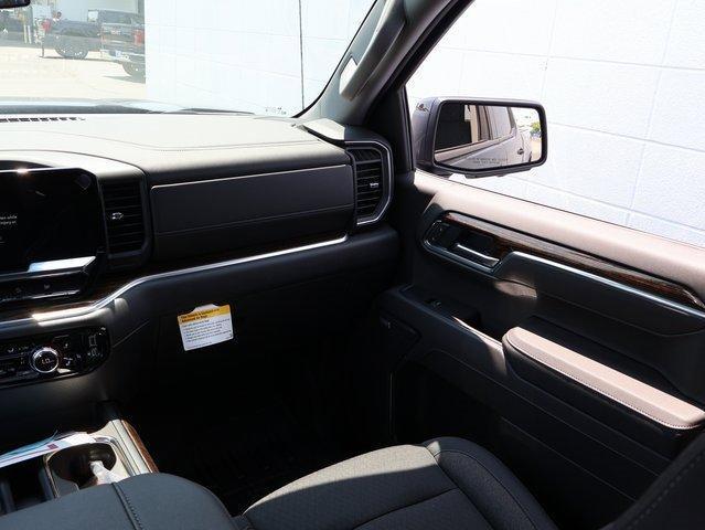 new 2025 GMC Sierra 1500 car, priced at $55,663