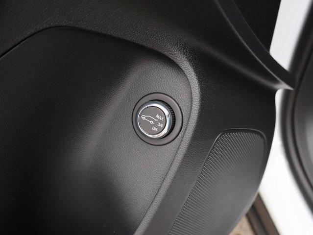new 2025 Buick Envista car, priced at $26,212
