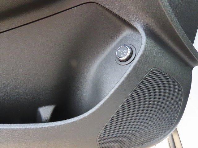 new 2025 Buick Envista car, priced at $26,485