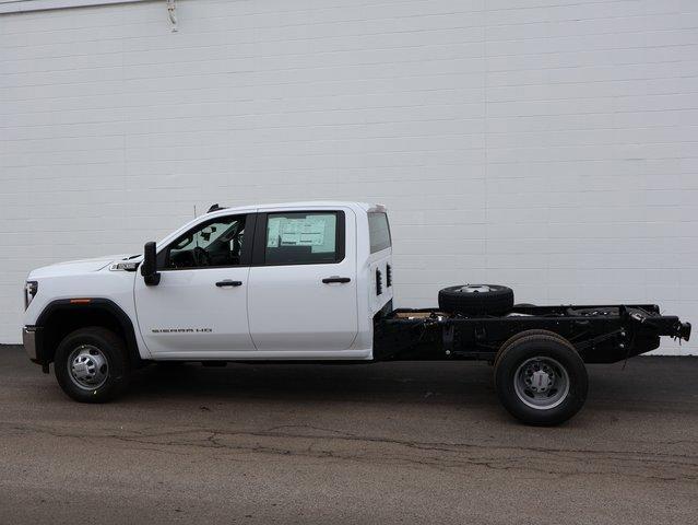 new 2025 GMC Sierra 3500 car, priced at $52,899