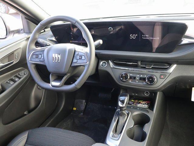 new 2025 Buick Envista car, priced at $26,198