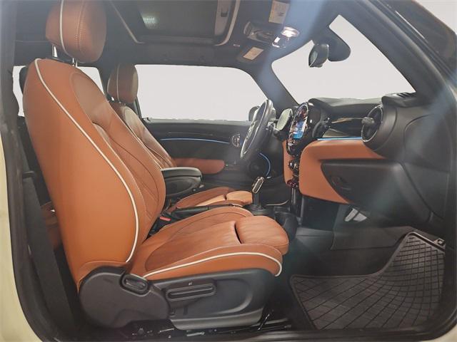 used 2023 MINI Hardtop car, priced at $25,991