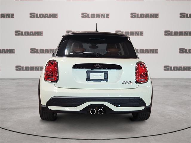 used 2023 MINI Hardtop car, priced at $25,991