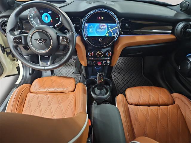 used 2023 MINI Hardtop car, priced at $25,991