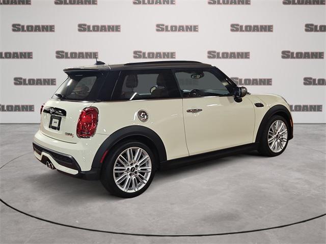 used 2023 MINI Hardtop car, priced at $25,991