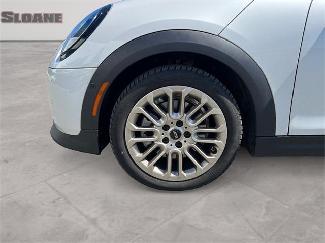 used 2025 MINI Hardtop car, priced at $32,991